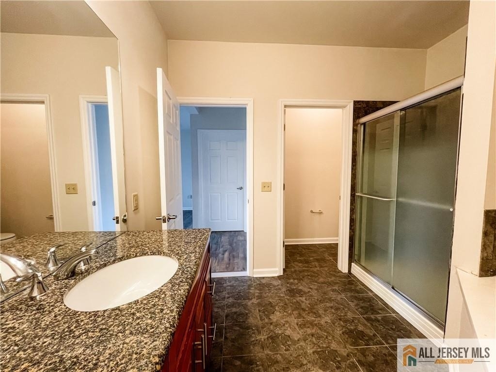 105 Regency Place - Photo 19