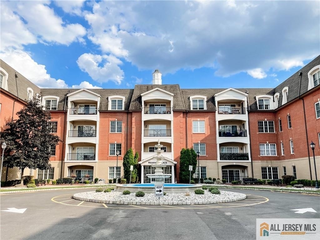 105 Regency Place - Photo 1