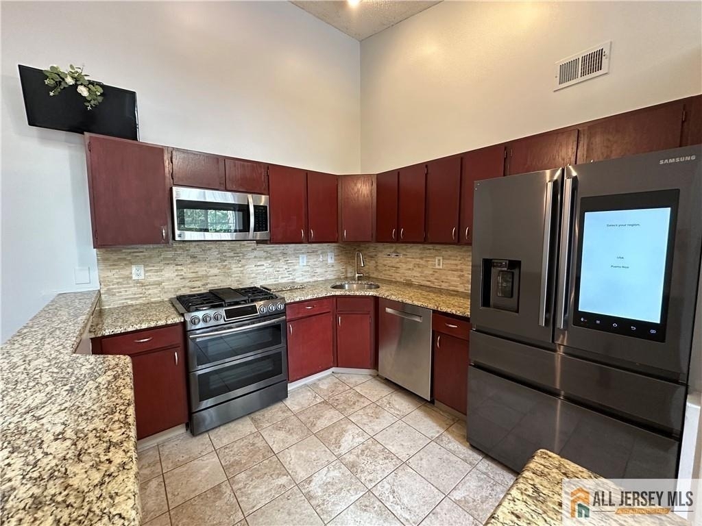 111 Lindsey Court - Photo 2