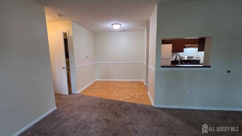 1514 Ravens Crest Drive - Photo 2