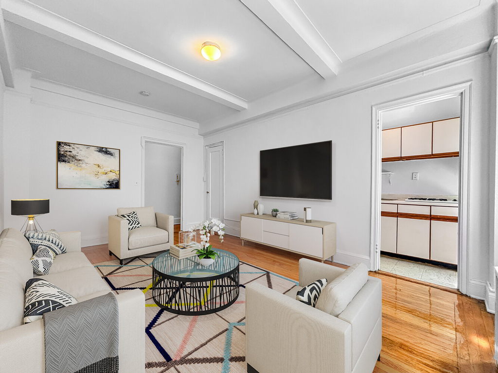 155 E 52nd Street - Photo 0