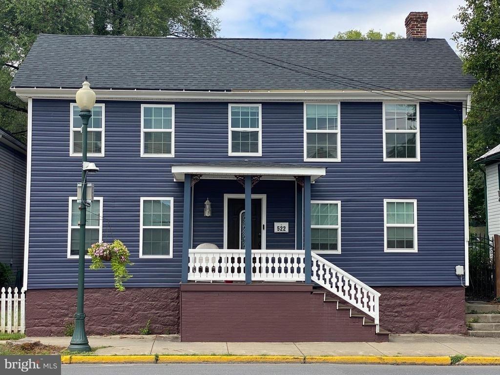 522 W King Street - Photo 0