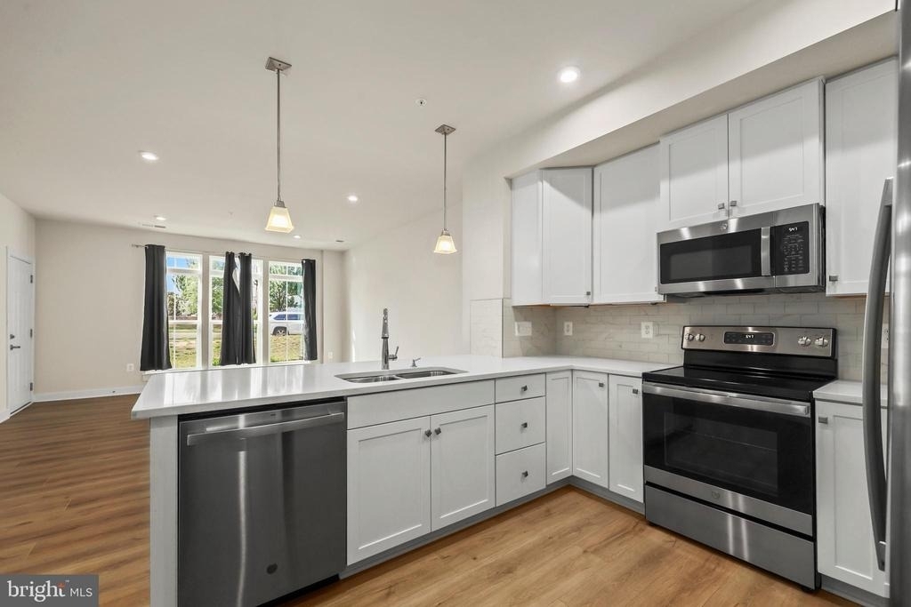 1733 Dunnington Place - Photo 8
