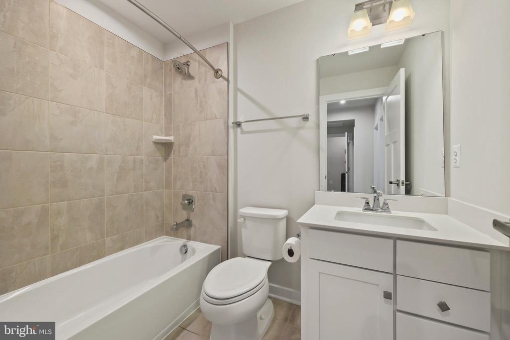 1733 Dunnington Place - Photo 18