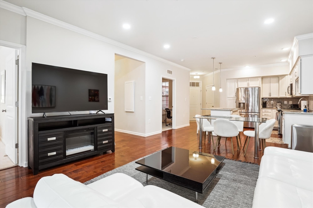 43031 Foxtrail Woods Terrace - Photo 2