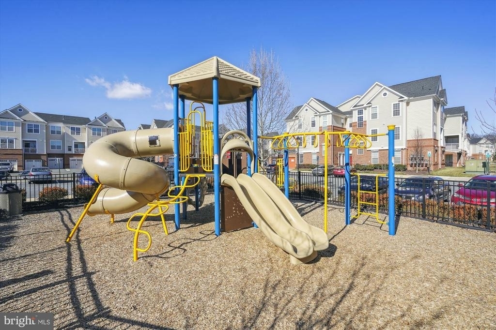 43031 Foxtrail Woods Terrace - Photo 39