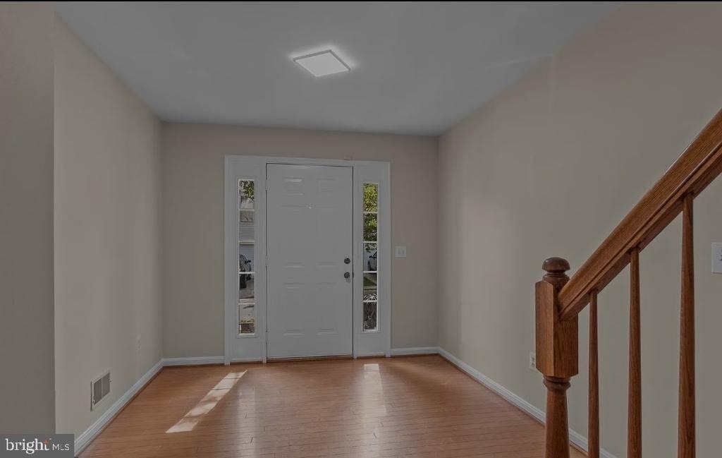 18763 Trident Square - Photo 2