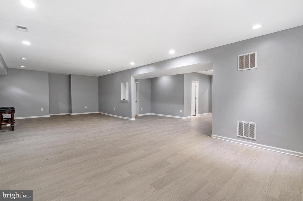 8880 Olive Mae Circle - Photo 41