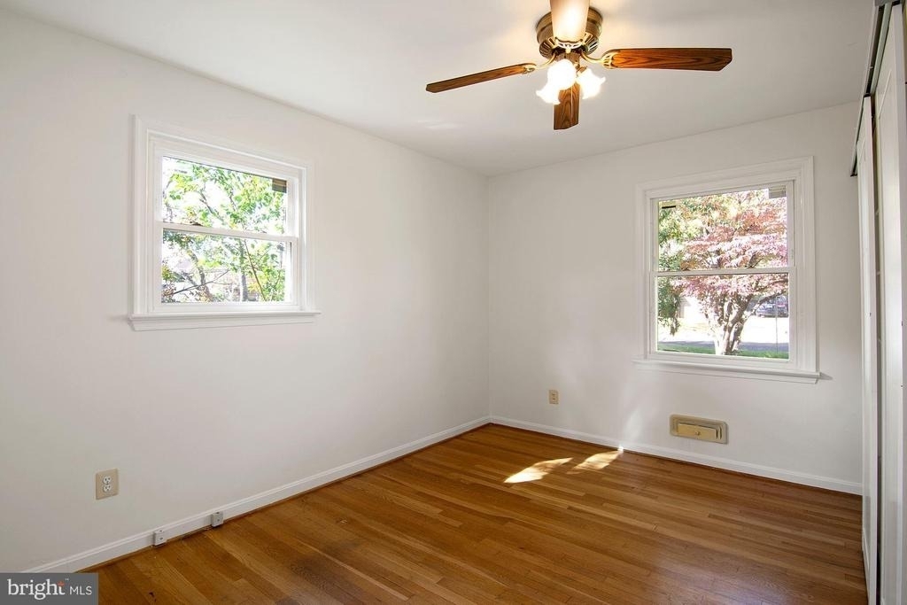 6807 Dean Drive - Photo 15