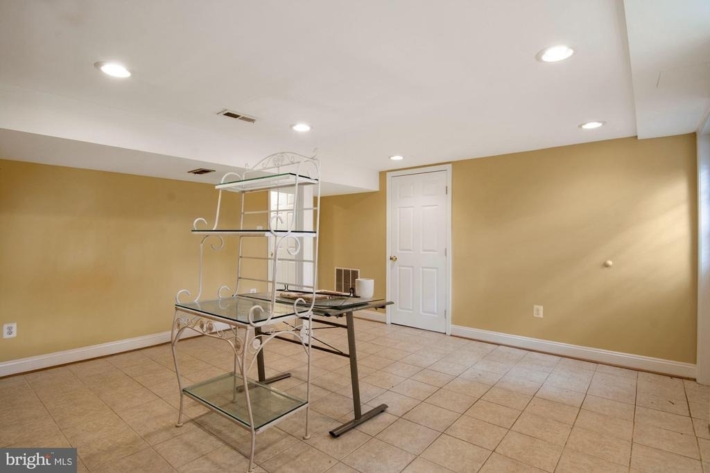 6807 Dean Drive - Photo 19