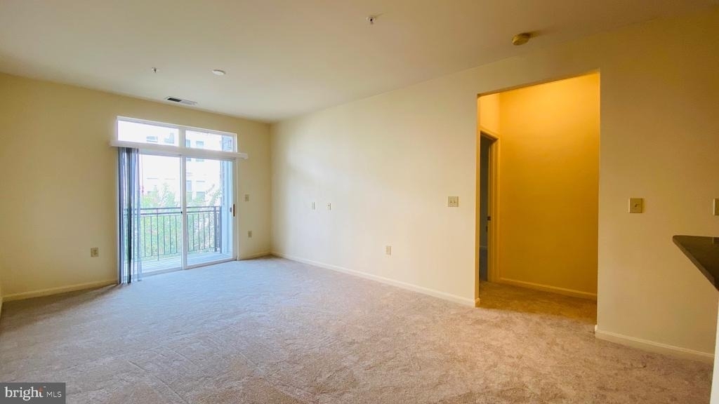 2665 Prosperity Avenue - Photo 7