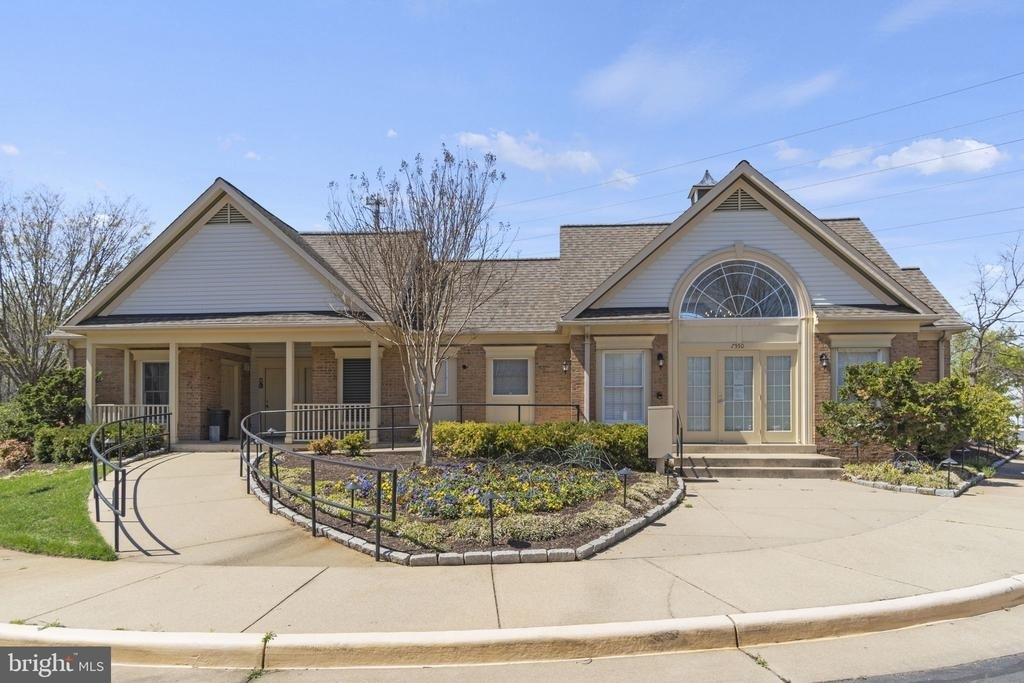 6601 Thackwell Way - Photo 1
