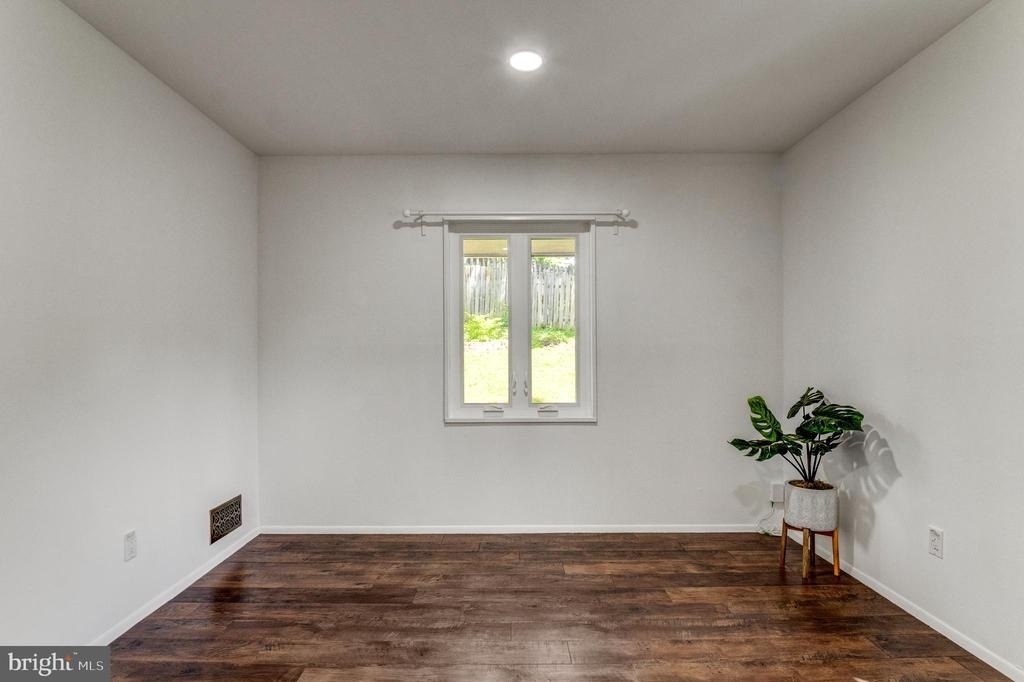 6323 Howe Place - Photo 22