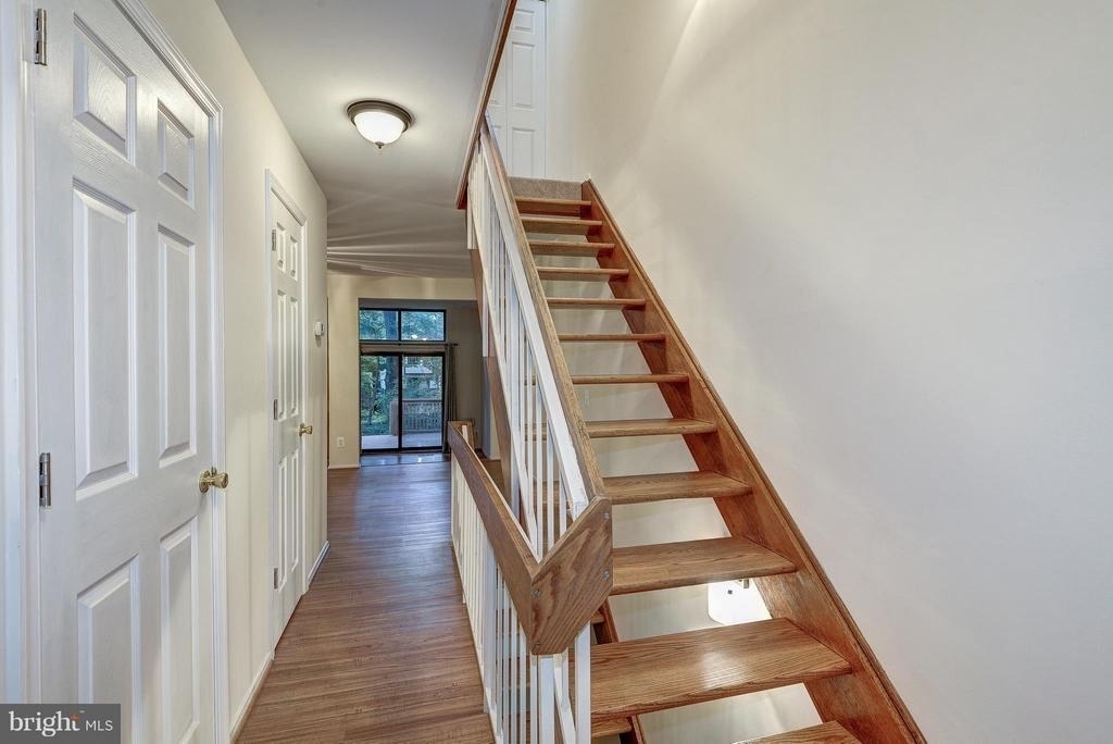 1502 Farsta Court - Photo 11