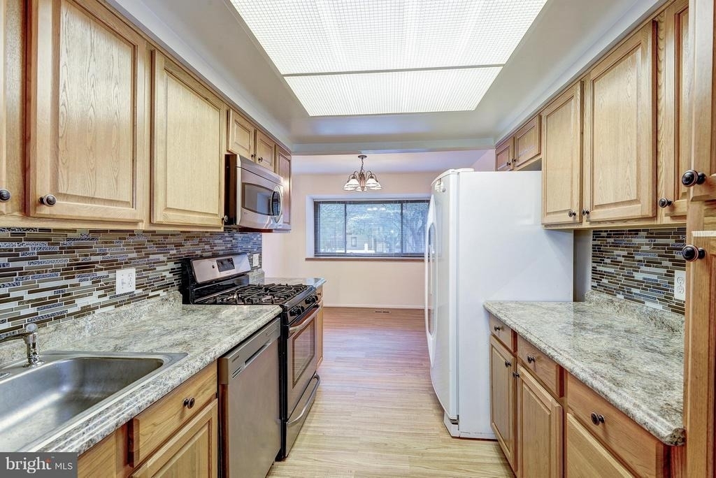 1502 Farsta Court - Photo 4