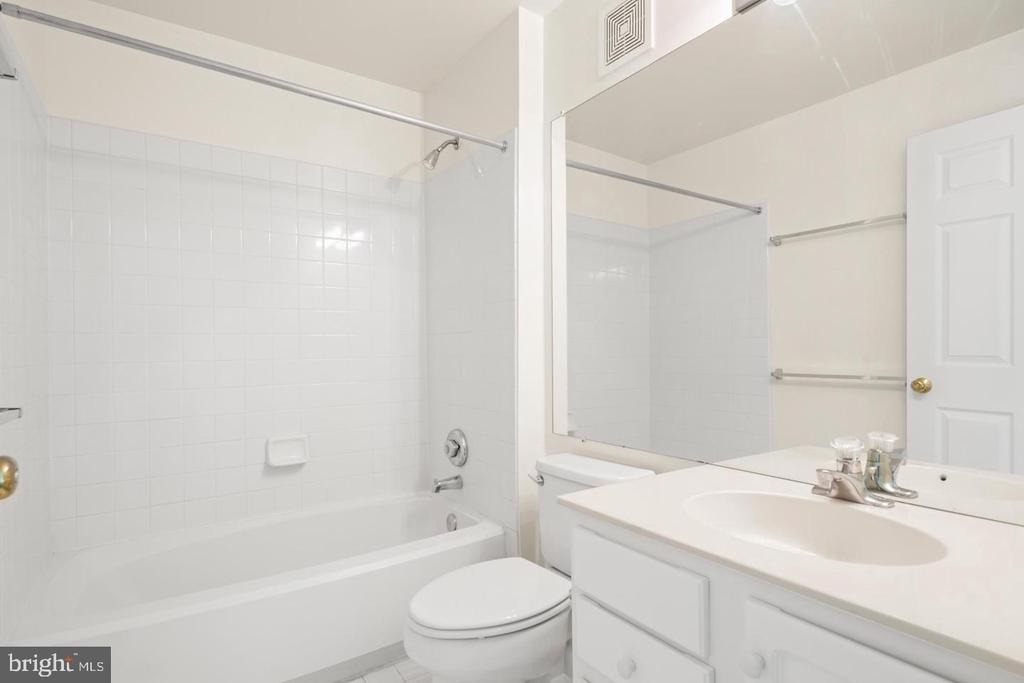 7014 Metropolitan Place - Photo 24