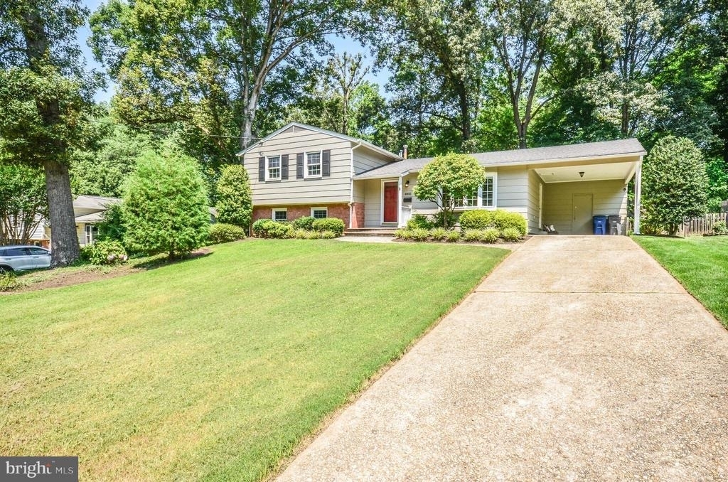 4805 Willet Drive - Photo 2