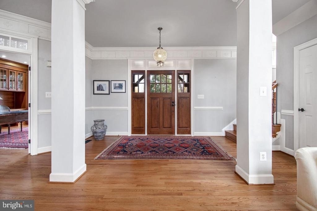 1550 Shelford Court - Photo 8