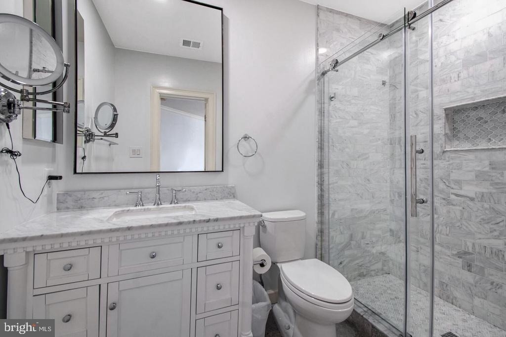 1550 Shelford Court - Photo 34