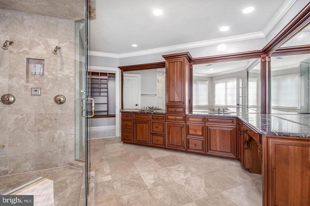 1550 Shelford Court - Photo 35