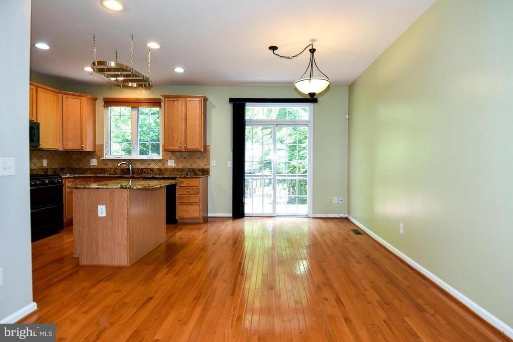 7810 Locust Leaf Lane - Photo 9