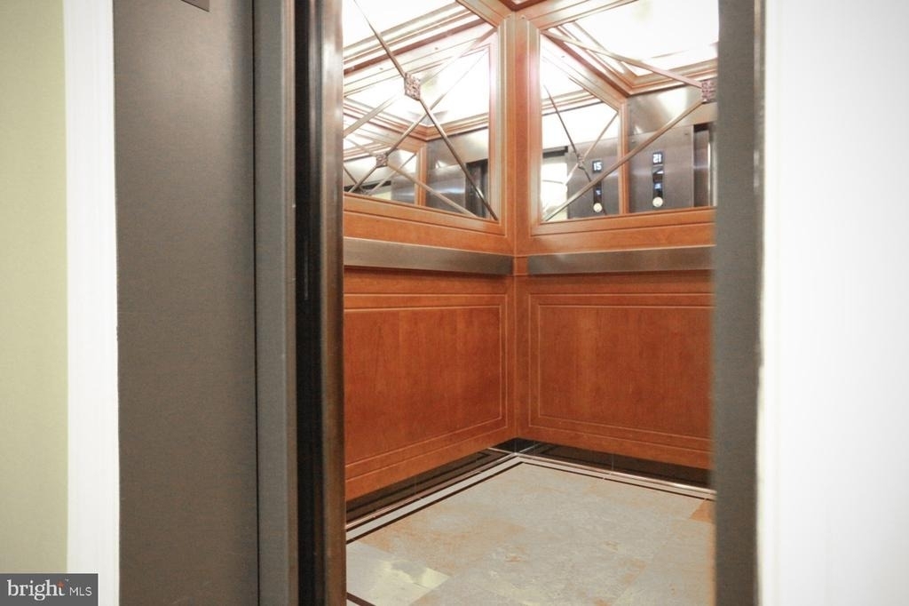 8220 Crestwood Heights Drive - Photo 34