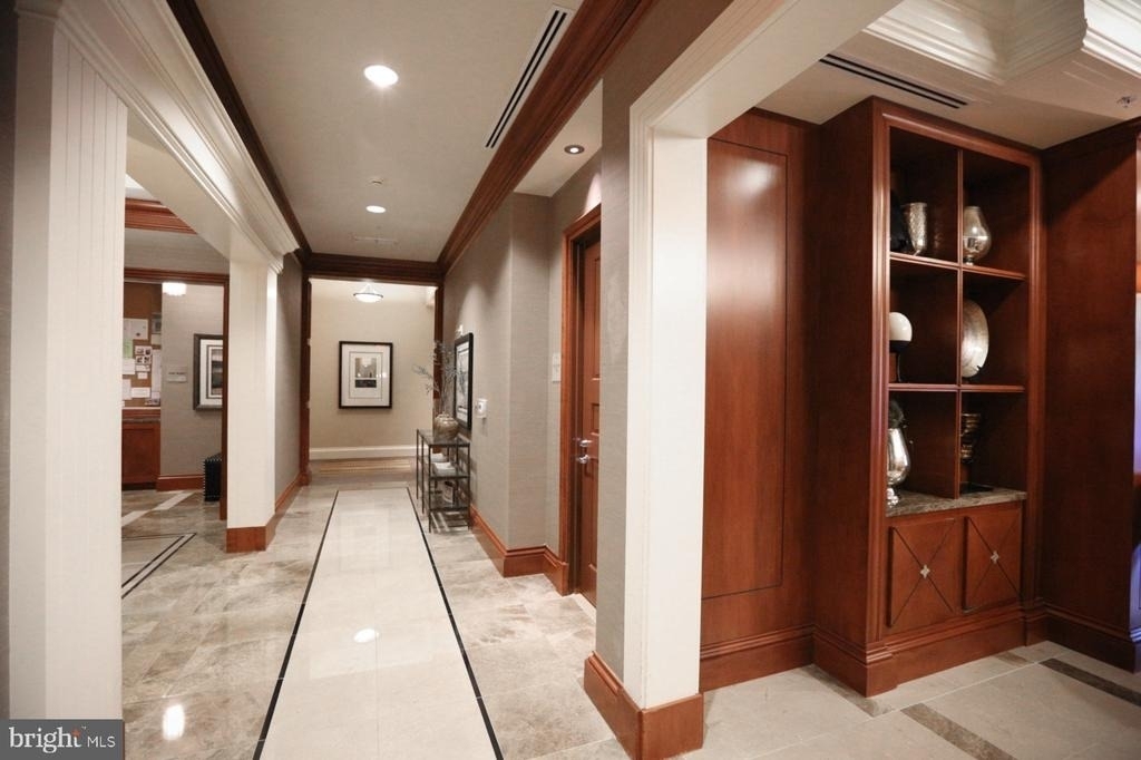 8220 Crestwood Heights Drive - Photo 27