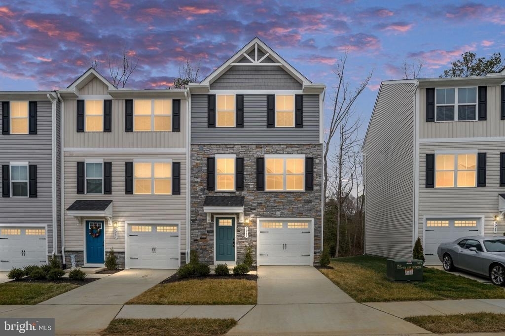 7263 Congressional Circle - Photo 0