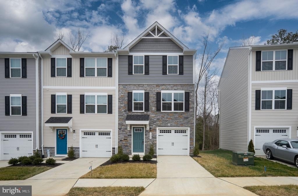 7263 Congressional Circle - Photo 4