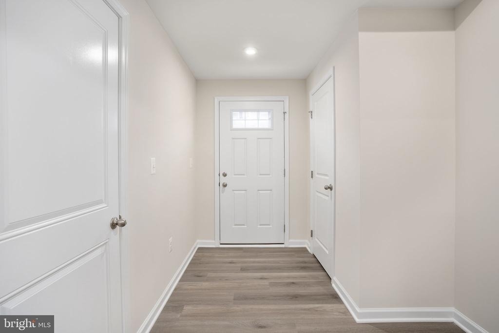 7263 Congressional Circle - Photo 5