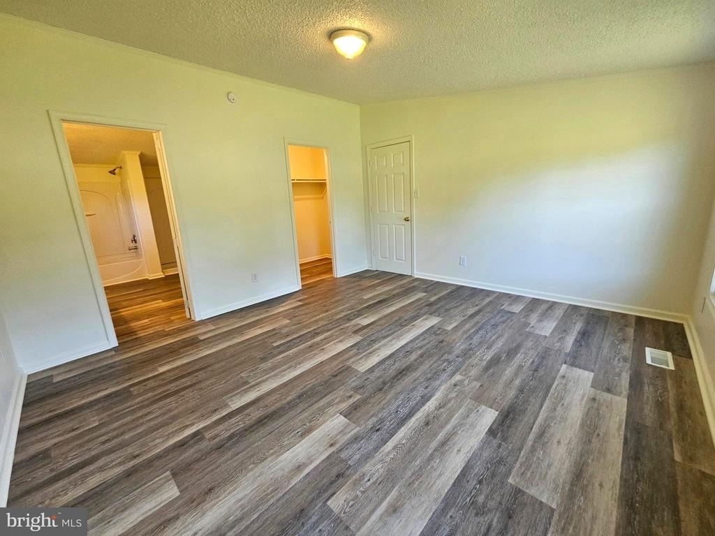 8099 James Monroe - Photo 14