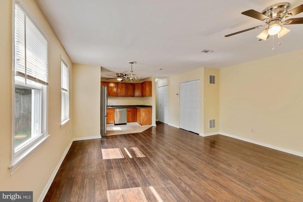 109 E Reed Avenue - Photo 12
