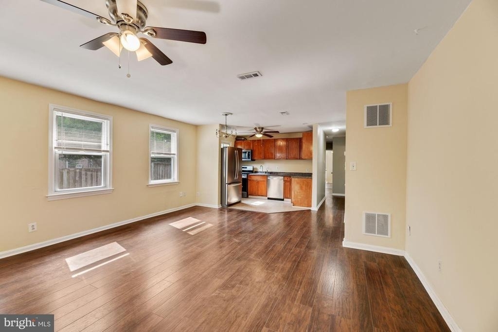 109 E Reed Avenue - Photo 11