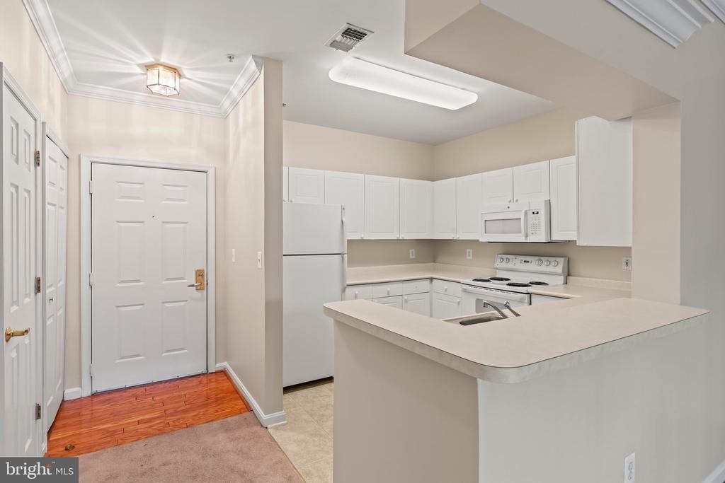 4551 Strutfield Lane - Photo 6