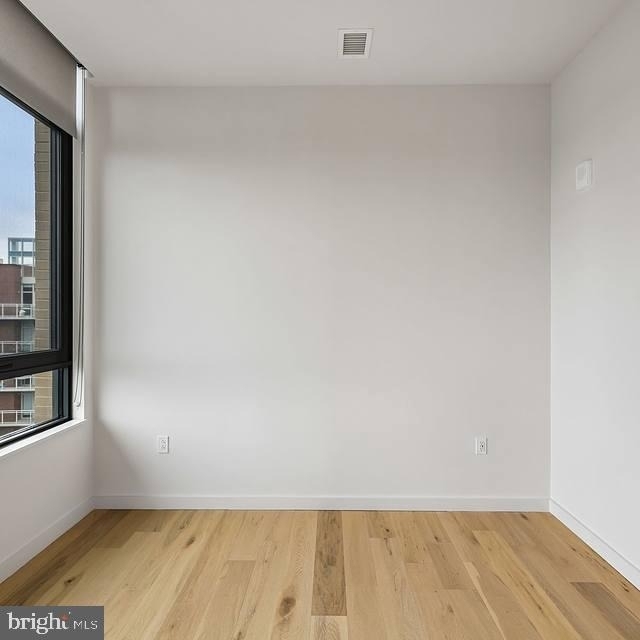3130 Potomac Avenue - Photo 9
