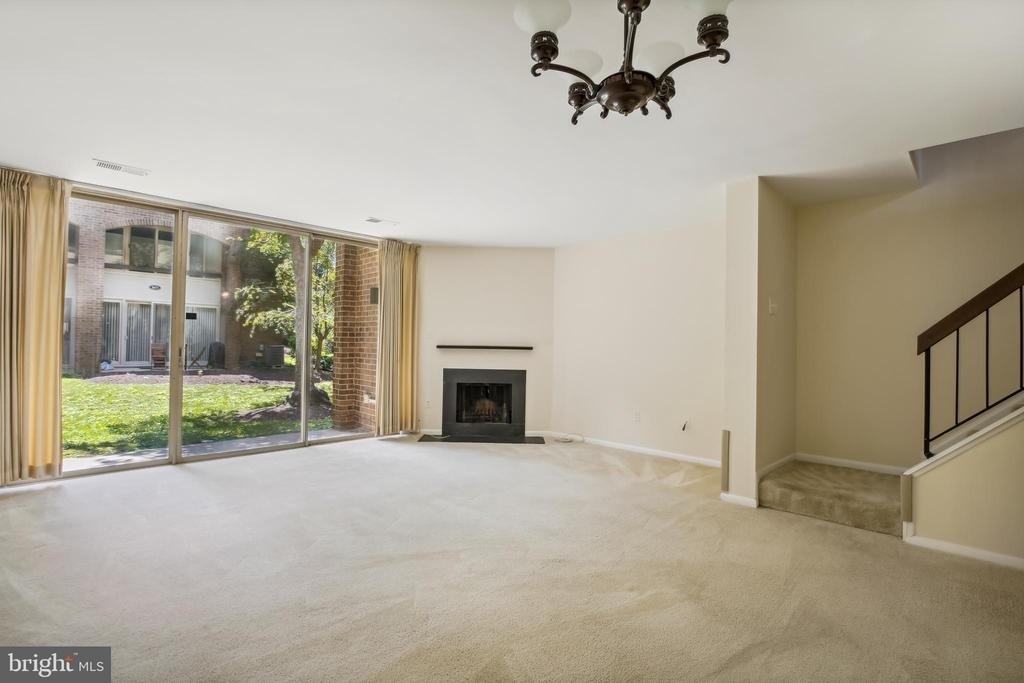 650 15th Street S - Photo 1