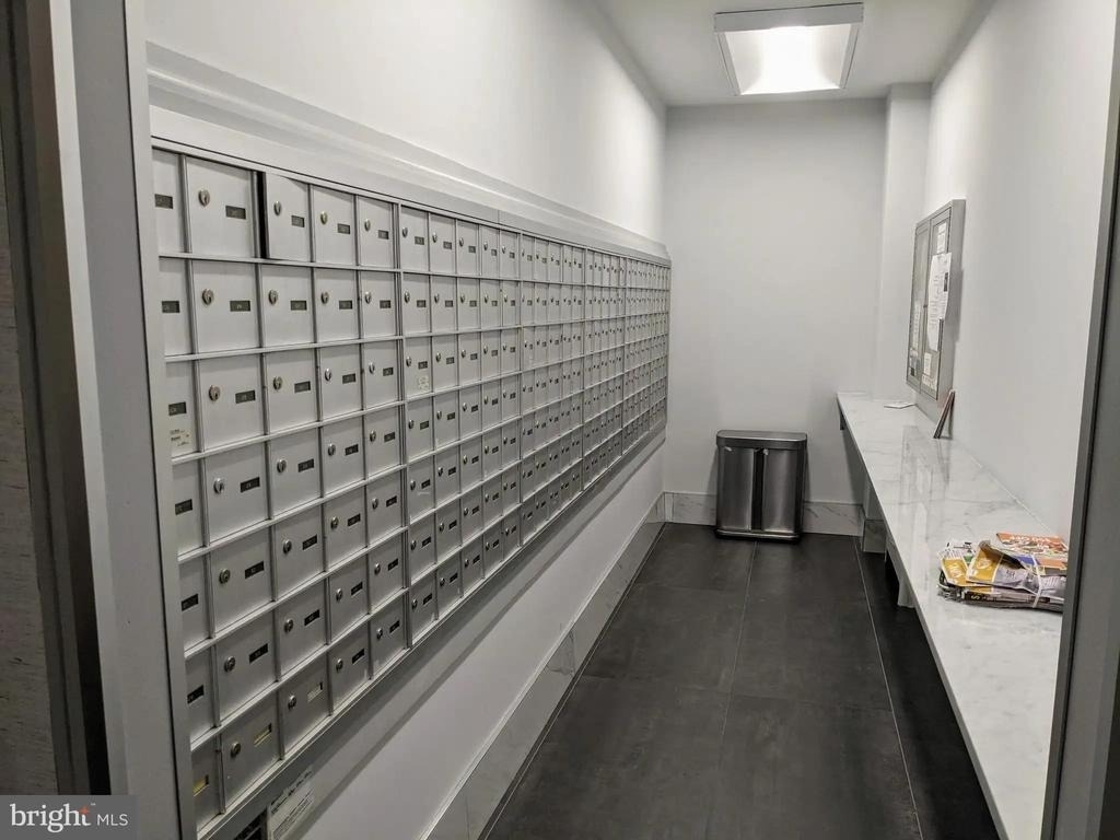 2101 Chestnut Street - Photo 2