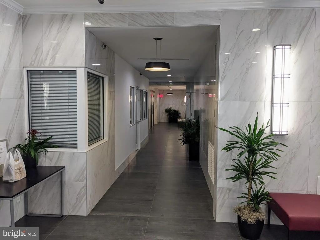 2101 Chestnut Street - Photo 3