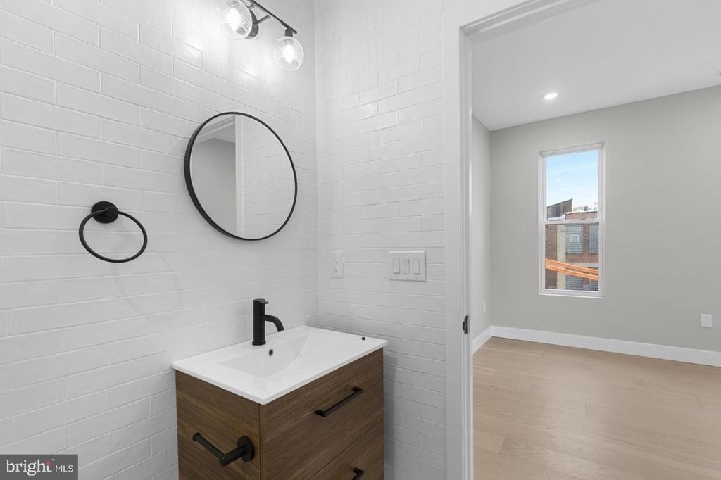1343 Fitzwater Street - Photo 20