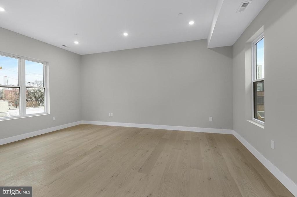 1343 Fitzwater Street - Photo 15