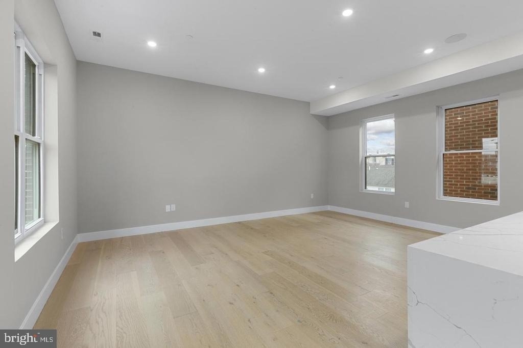 1343 Fitzwater Street - Photo 14