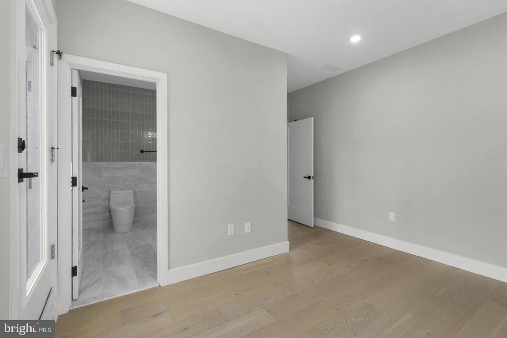 1343 Fitzwater Street - Photo 11