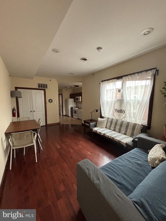 1824 W Diamond Street - Photo 1