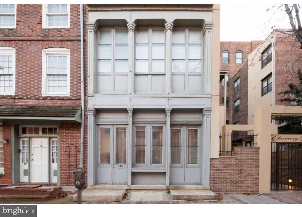 130 Arch Street - Photo 0