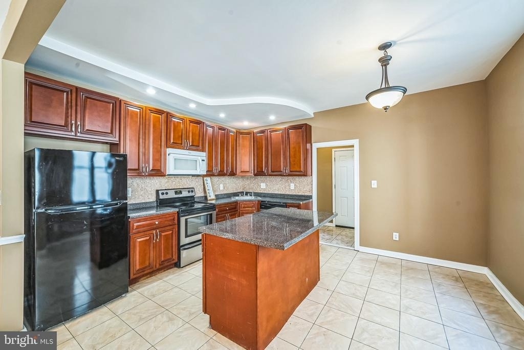 3817 Haverford Avenue - Photo 8