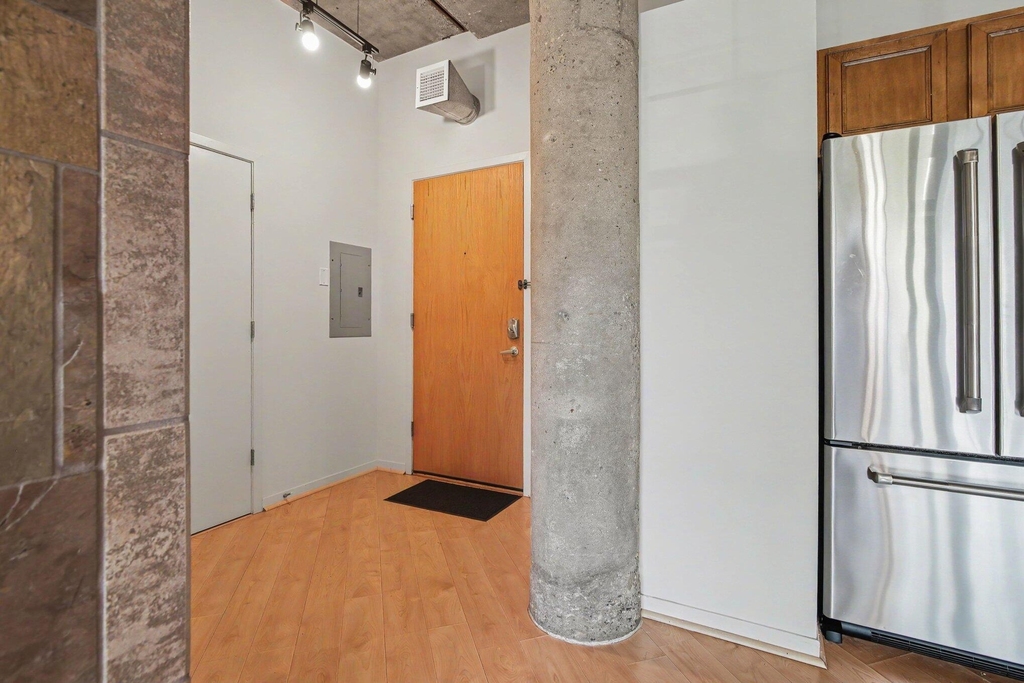 315 2nd Street - Photo 7