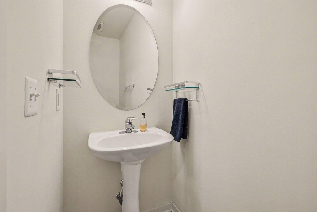 315 2nd Street - Photo 8