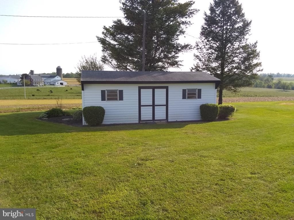 442 Green Lane - Photo 5