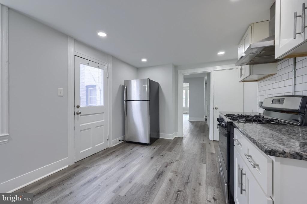 611 S Prince Street - Photo 24
