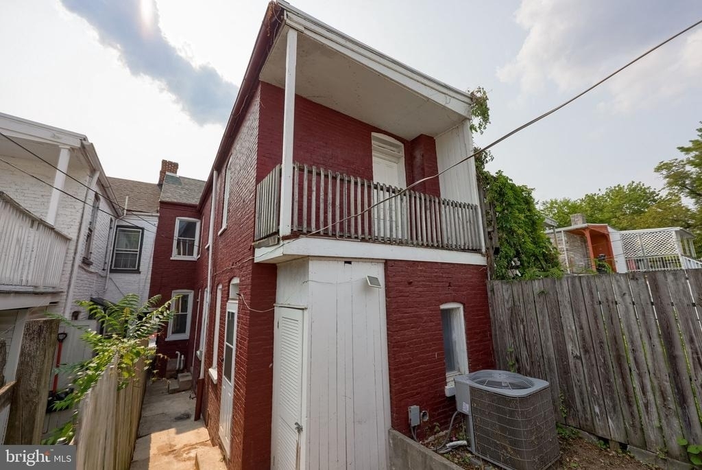 611 S Prince Street - Photo 10